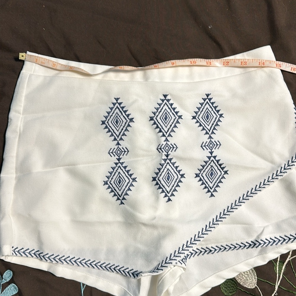 Aztec Embroidered Skort - Picture 8 of 8